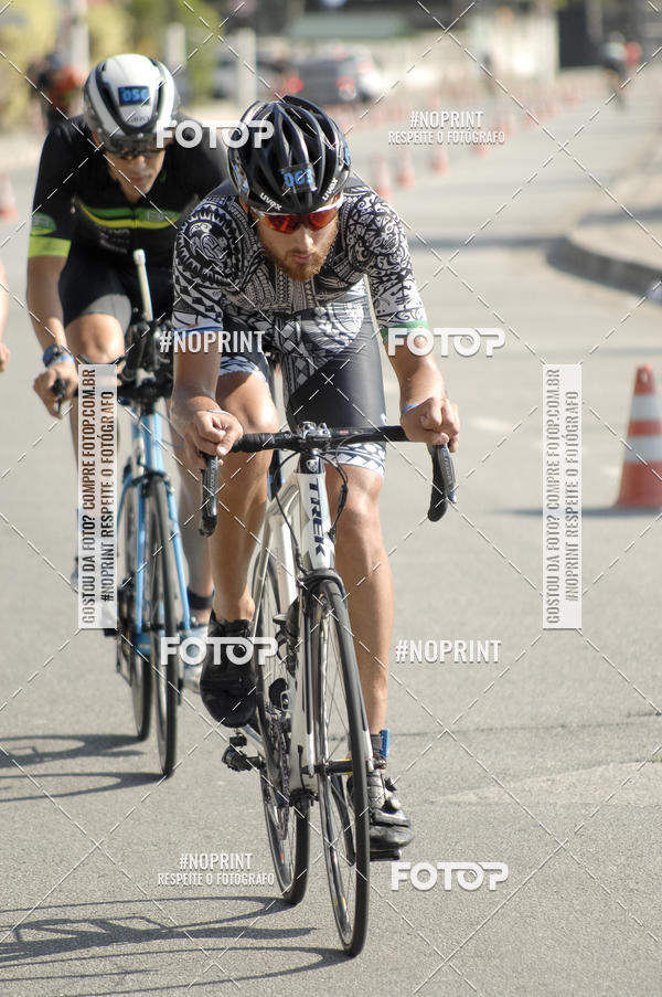 Compra tus fotos del eventoBLUE SERIES TRIATHLON BERTIOGA 2019 En Fotop