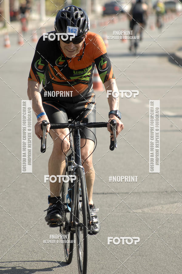 Compra tus fotos del eventoBLUE SERIES TRIATHLON BERTIOGA 2019 En Fotop