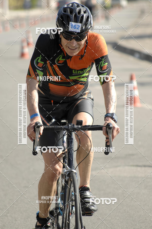 Compra tus fotos del eventoBLUE SERIES TRIATHLON BERTIOGA 2019 En Fotop