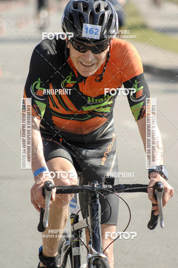 Buy your photos of the eventBLUE SERIES TRIATHLON BERTIOGA 2019 on Fotop