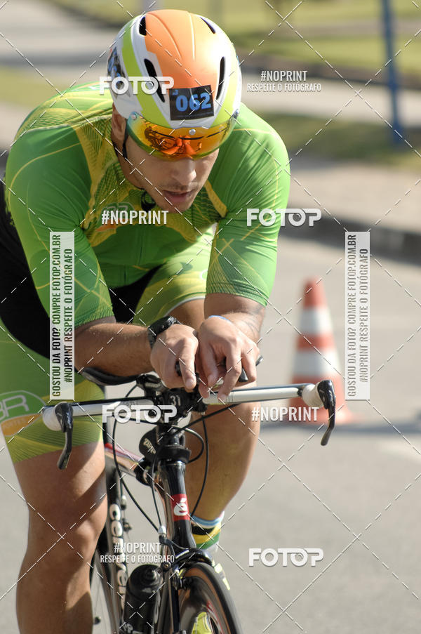 Buy your photos of the eventBLUE SERIES TRIATHLON BERTIOGA 2019 on Fotop