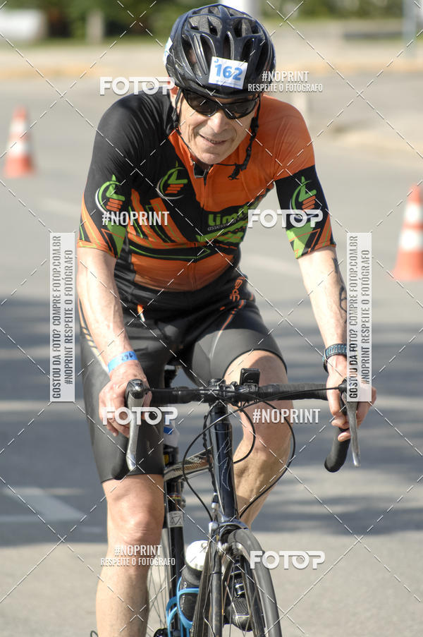 Buy your photos of the eventBLUE SERIES TRIATHLON BERTIOGA 2019 on Fotop