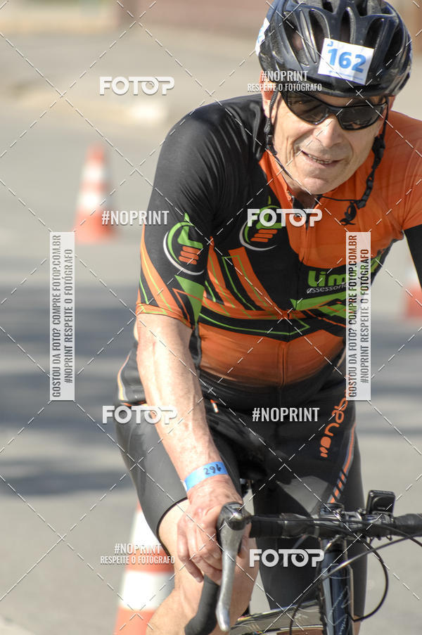 Buy your photos of the eventBLUE SERIES TRIATHLON BERTIOGA 2019 on Fotop