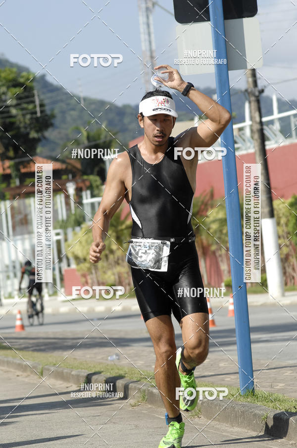 Achetez vos photos de l'vnementBLUE SERIES TRIATHLON BERTIOGA 2019 sur Fotop