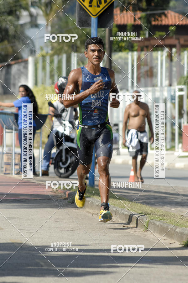 Achetez vos photos de l'vnementBLUE SERIES TRIATHLON BERTIOGA 2019 sur Fotop