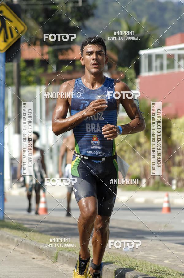 Achetez vos photos de l'vnementBLUE SERIES TRIATHLON BERTIOGA 2019 sur Fotop