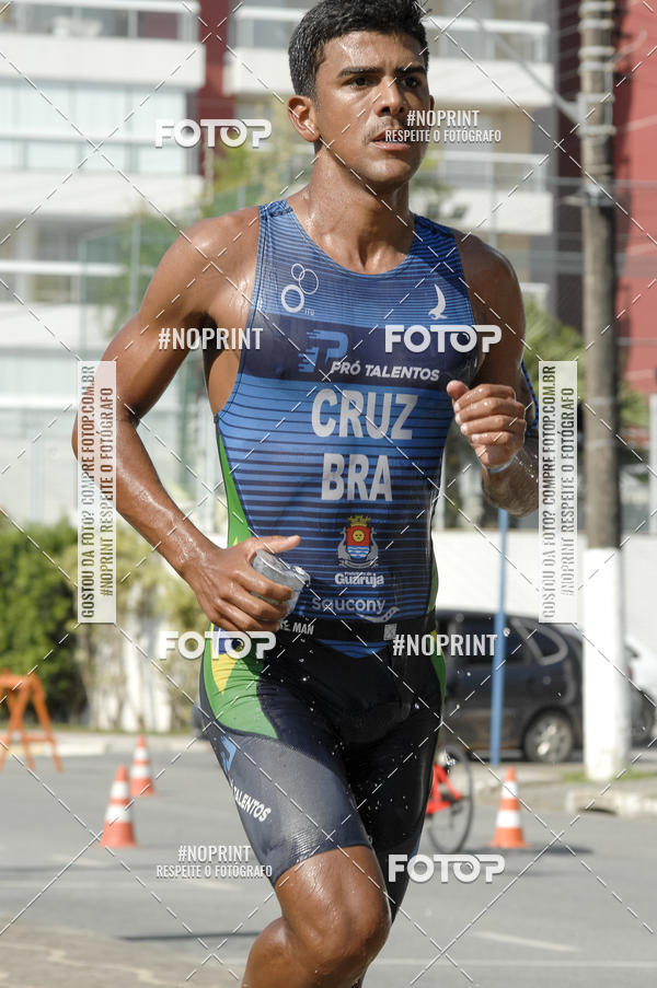 Achetez vos photos de l'vnementBLUE SERIES TRIATHLON BERTIOGA 2019 sur Fotop