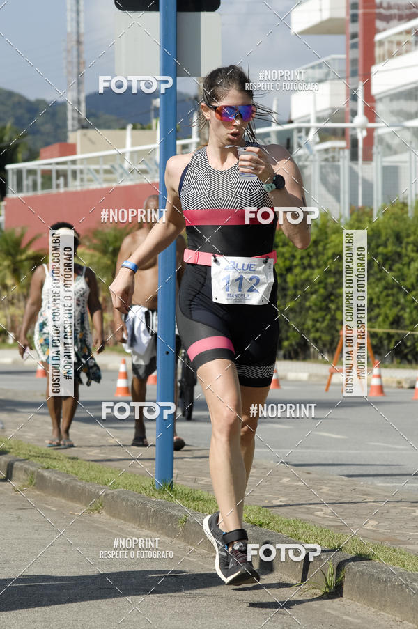 Achetez vos photos de l'vnementBLUE SERIES TRIATHLON BERTIOGA 2019 sur Fotop