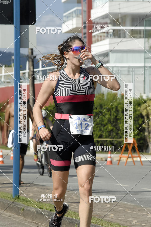 Achetez vos photos de l'vnementBLUE SERIES TRIATHLON BERTIOGA 2019 sur Fotop