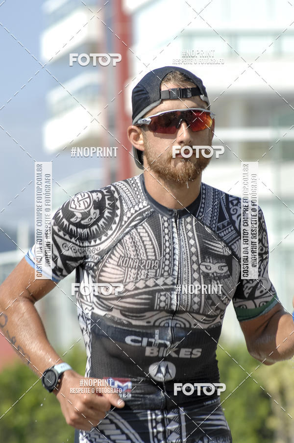 Acquista le foto dell'eventoBLUE SERIES TRIATHLON BERTIOGA 2019 in Fotop