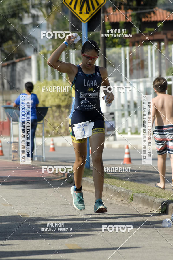 Acquista le foto dell'eventoBLUE SERIES TRIATHLON BERTIOGA 2019 in Fotop