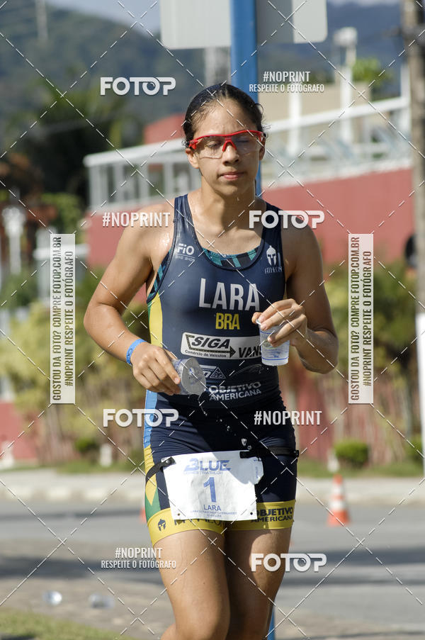 Acquista le foto dell'eventoBLUE SERIES TRIATHLON BERTIOGA 2019 in Fotop