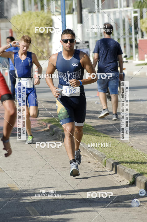 Acquista le foto dell'eventoBLUE SERIES TRIATHLON BERTIOGA 2019 in Fotop