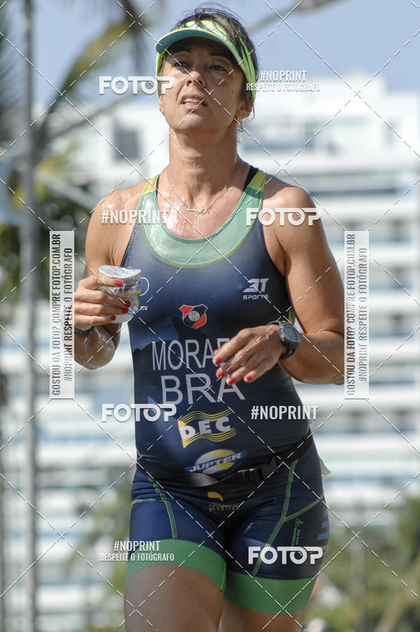 Achetez vos photos de l'vnementBLUE SERIES TRIATHLON BERTIOGA 2019 sur Fotop