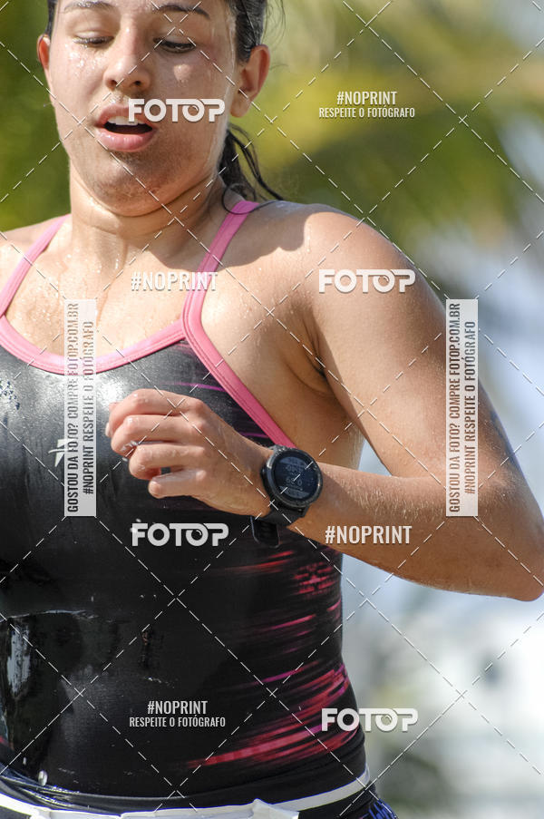 Achetez vos photos de l'vnementBLUE SERIES TRIATHLON BERTIOGA 2019 sur Fotop