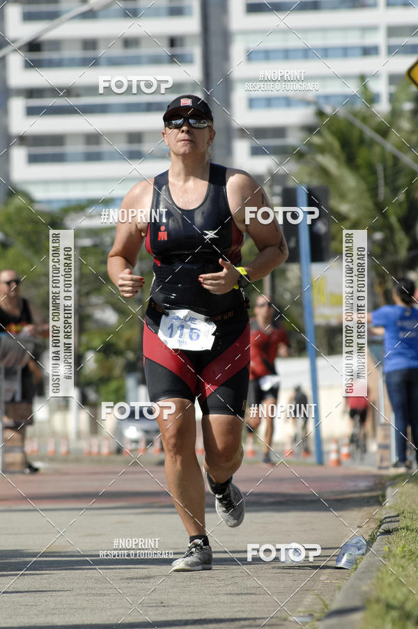 Achetez vos photos de l'vnementBLUE SERIES TRIATHLON BERTIOGA 2019 sur Fotop