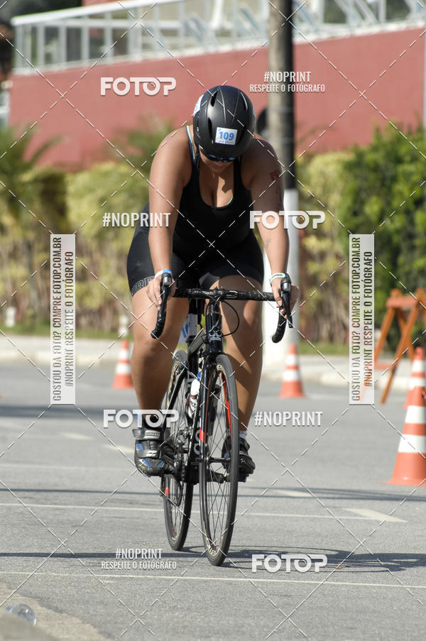 Compre as suas fotos do eventoBLUE SERIES TRIATHLON BERTIOGA 2019 no Fotop