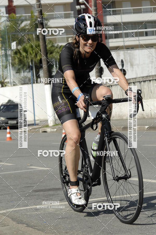 Acquista le foto dell'eventoBLUE SERIES TRIATHLON BERTIOGA 2019 in Fotop