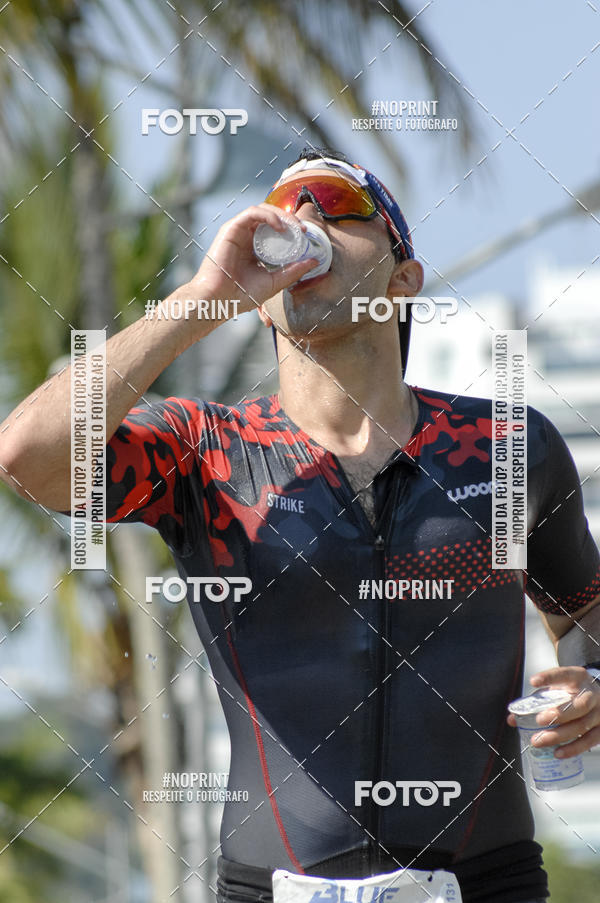 Achetez vos photos de l'vnementBLUE SERIES TRIATHLON BERTIOGA 2019 sur Fotop