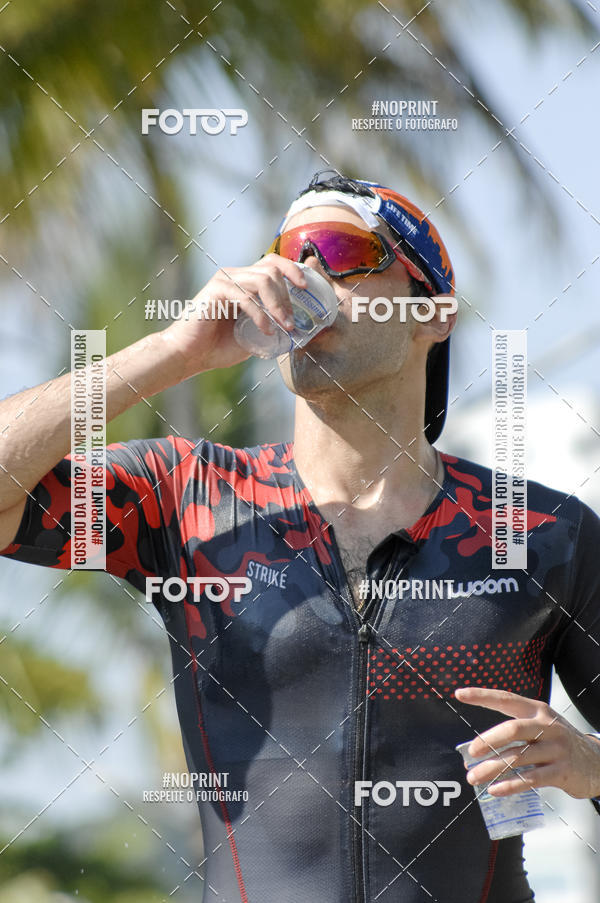 Achetez vos photos de l'vnementBLUE SERIES TRIATHLON BERTIOGA 2019 sur Fotop