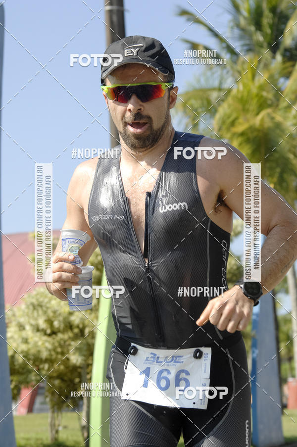 Achetez vos photos de l'vnementBLUE SERIES TRIATHLON BERTIOGA 2019 sur Fotop