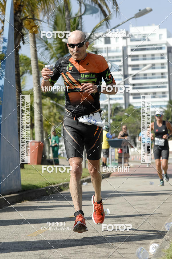 Buy your photos of the eventBLUE SERIES TRIATHLON BERTIOGA 2019 on Fotop