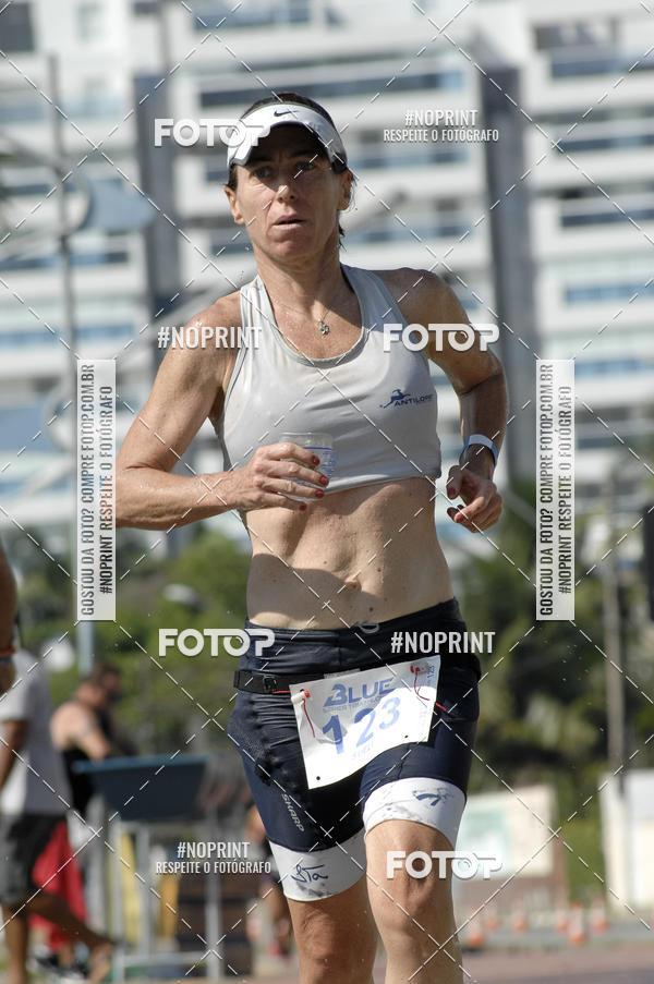 Buy your photos of the eventBLUE SERIES TRIATHLON BERTIOGA 2019 on Fotop