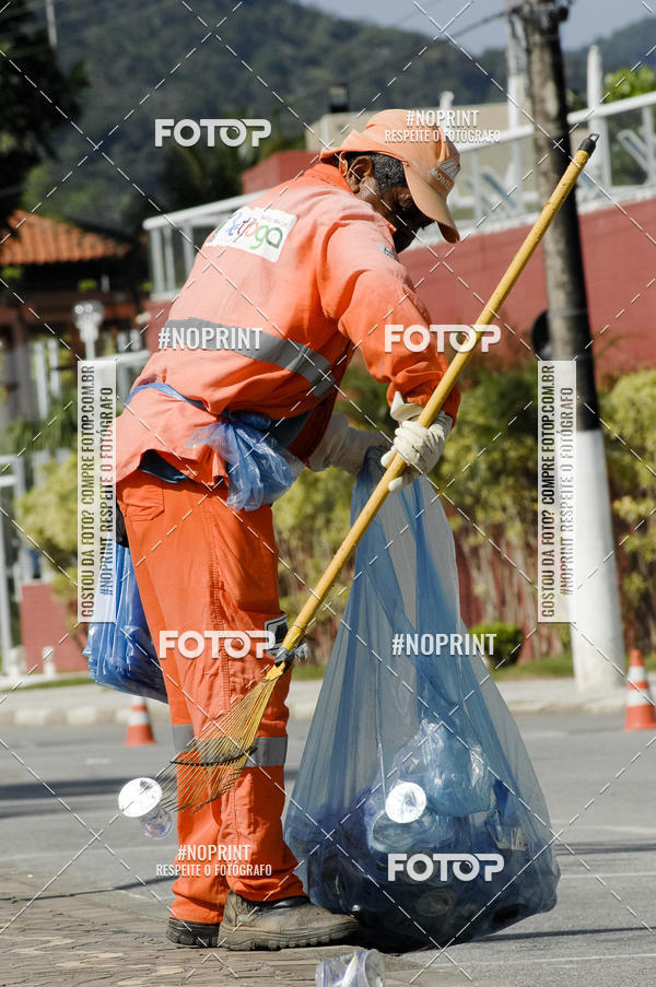 Buy your photos of the eventBLUE SERIES TRIATHLON BERTIOGA 2019 on Fotop