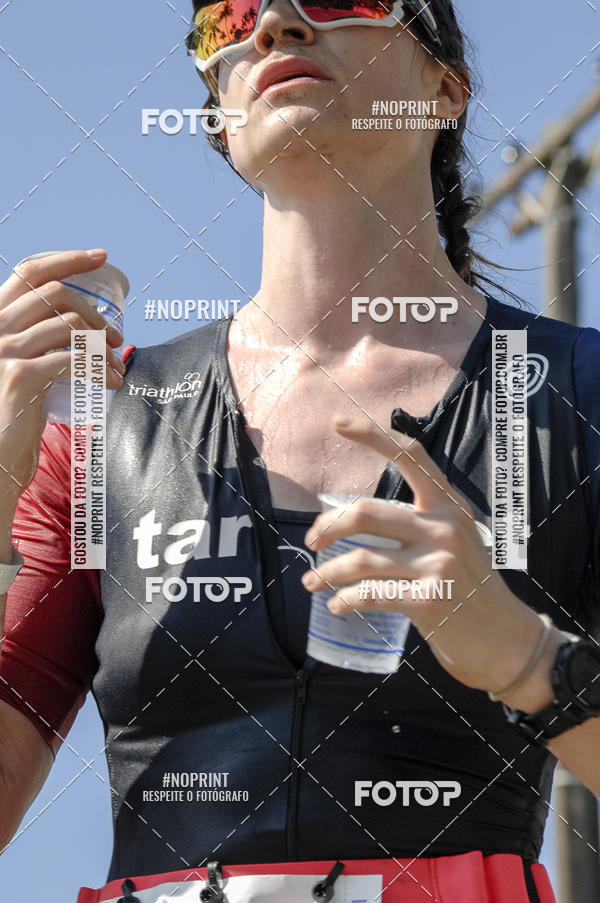 Buy your photos of the eventBLUE SERIES TRIATHLON BERTIOGA 2019 on Fotop