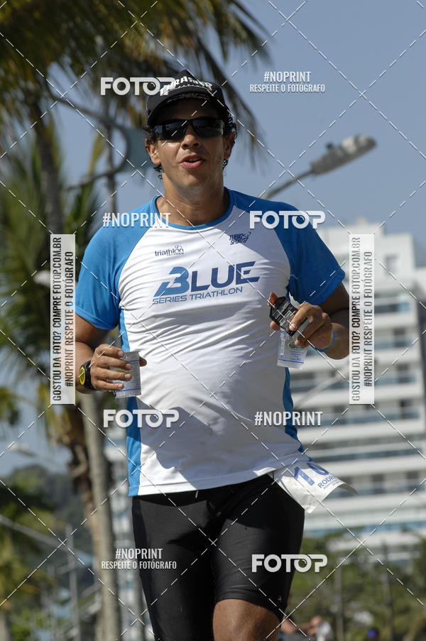 Buy your photos of the eventBLUE SERIES TRIATHLON BERTIOGA 2019 on Fotop