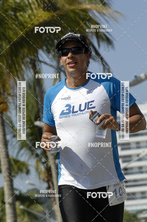 Buy your photos of the eventBLUE SERIES TRIATHLON BERTIOGA 2019 on Fotop
