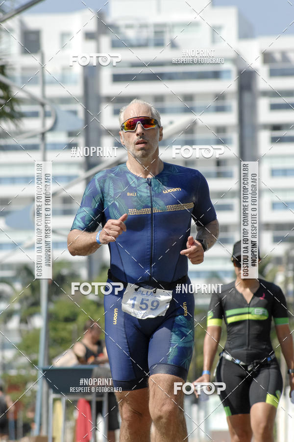 Achetez vos photos de l'vnementBLUE SERIES TRIATHLON BERTIOGA 2019 sur Fotop