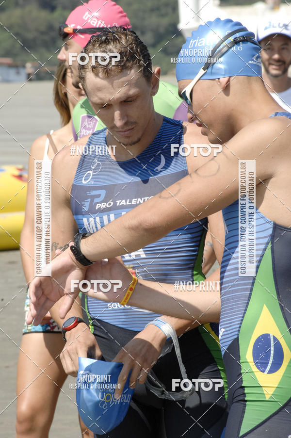 Compra tus fotos del eventoBLUE SERIES TRIATHLON BERTIOGA 2019 En Fotop