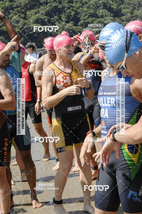 Compra tus fotos del eventoBLUE SERIES TRIATHLON BERTIOGA 2019 En Fotop
