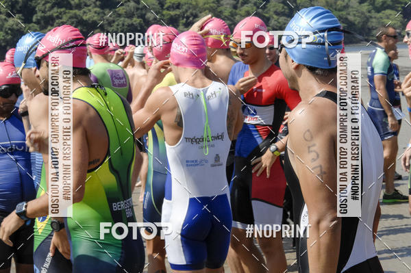 Compra tus fotos del eventoBLUE SERIES TRIATHLON BERTIOGA 2019 En Fotop