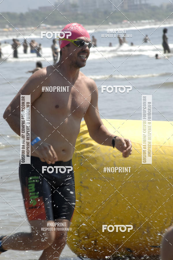 Acquista le foto dell'eventoBLUE SERIES TRIATHLON BERTIOGA 2019 in Fotop