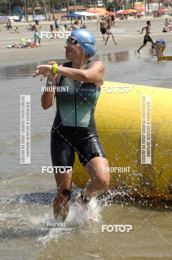 Achetez vos photos de l'vnementBLUE SERIES TRIATHLON BERTIOGA 2019 sur Fotop