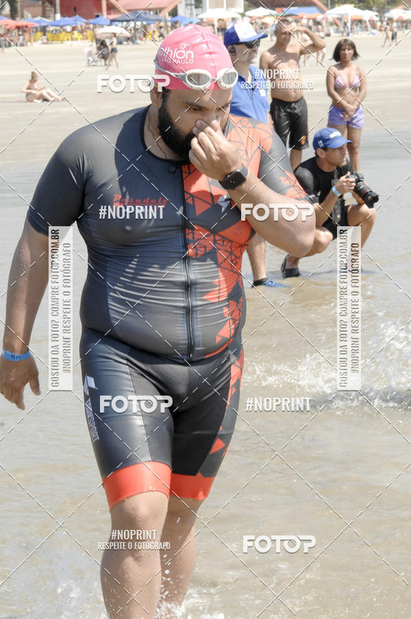 Achetez vos photos de l'vnementBLUE SERIES TRIATHLON BERTIOGA 2019 sur Fotop
