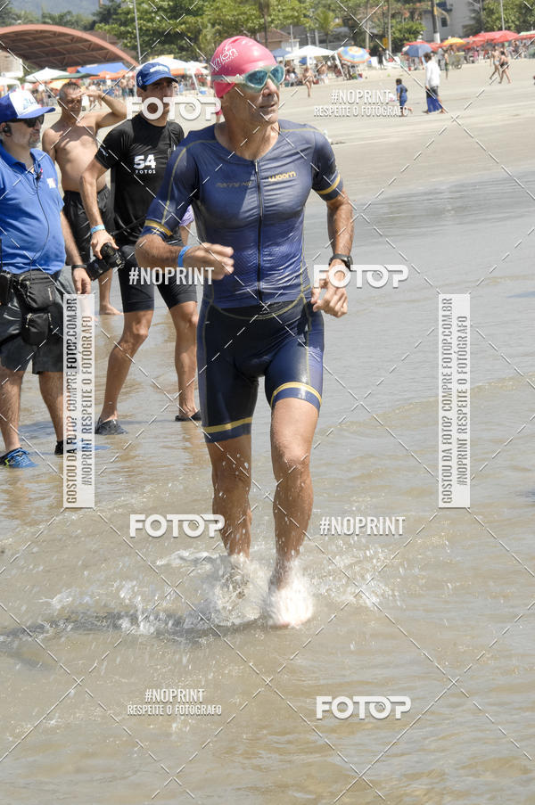 Achetez vos photos de l'vnementBLUE SERIES TRIATHLON BERTIOGA 2019 sur Fotop