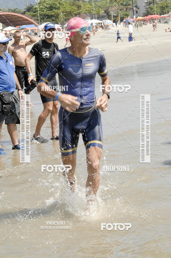 Achetez vos photos de l'vnementBLUE SERIES TRIATHLON BERTIOGA 2019 sur Fotop