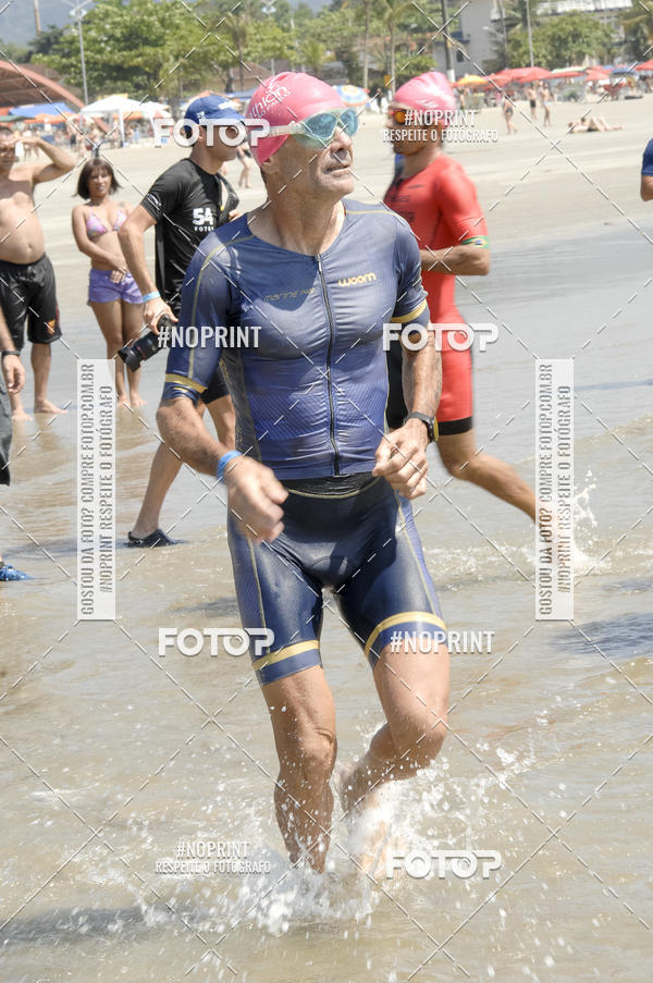 Achetez vos photos de l'vnementBLUE SERIES TRIATHLON BERTIOGA 2019 sur Fotop