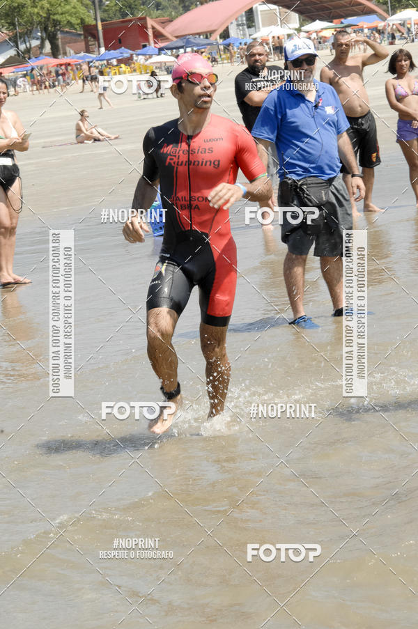 Achetez vos photos de l'vnementBLUE SERIES TRIATHLON BERTIOGA 2019 sur Fotop