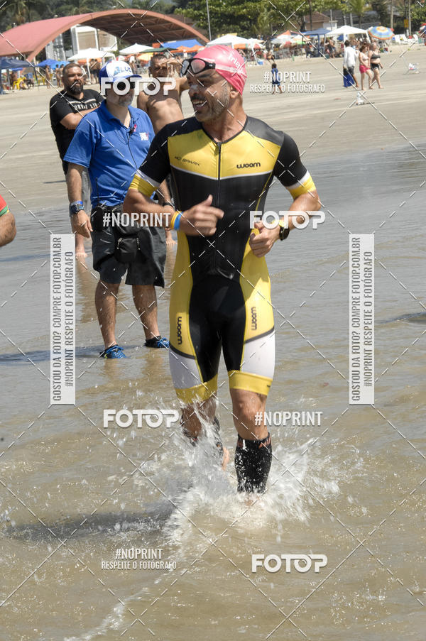 Achetez vos photos de l'vnementBLUE SERIES TRIATHLON BERTIOGA 2019 sur Fotop