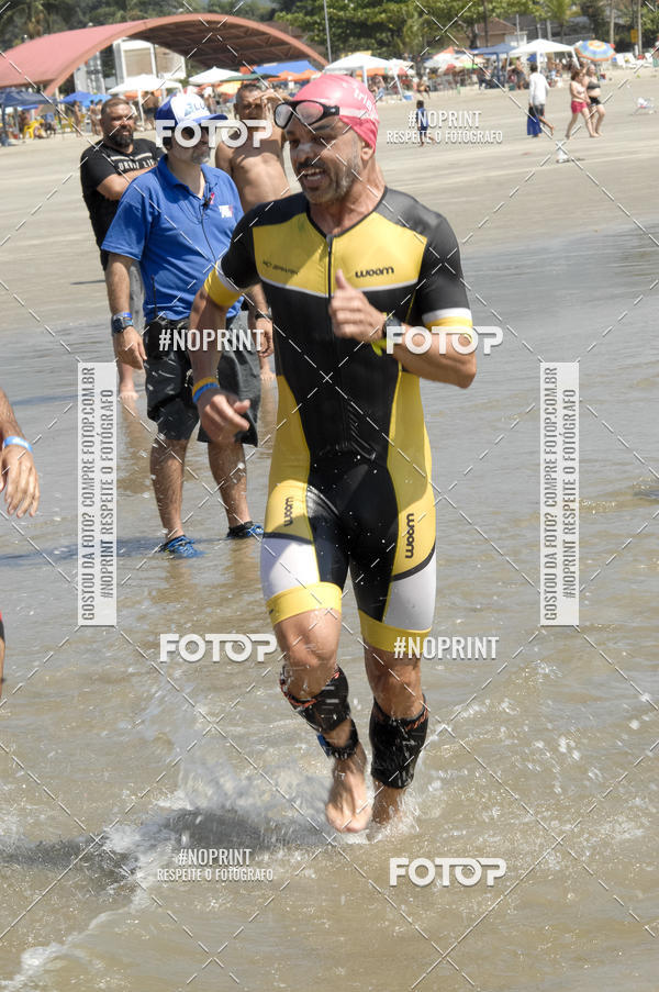 Achetez vos photos de l'vnementBLUE SERIES TRIATHLON BERTIOGA 2019 sur Fotop