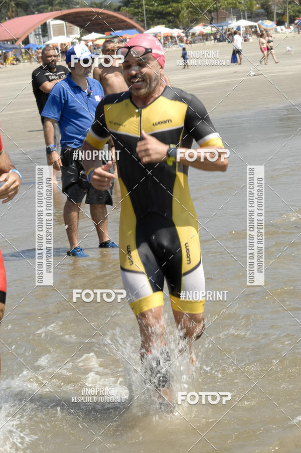 Achetez vos photos de l'vnementBLUE SERIES TRIATHLON BERTIOGA 2019 sur Fotop