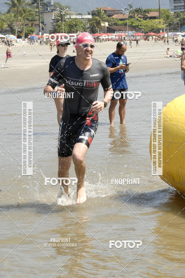 Achetez vos photos de l'vnementBLUE SERIES TRIATHLON BERTIOGA 2019 sur Fotop