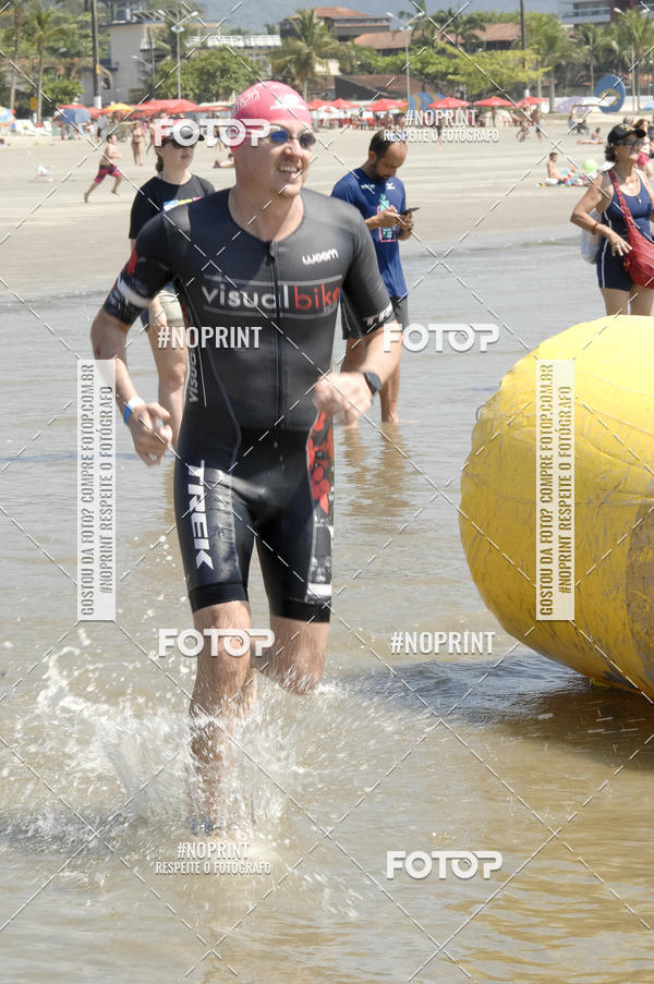 Achetez vos photos de l'vnementBLUE SERIES TRIATHLON BERTIOGA 2019 sur Fotop