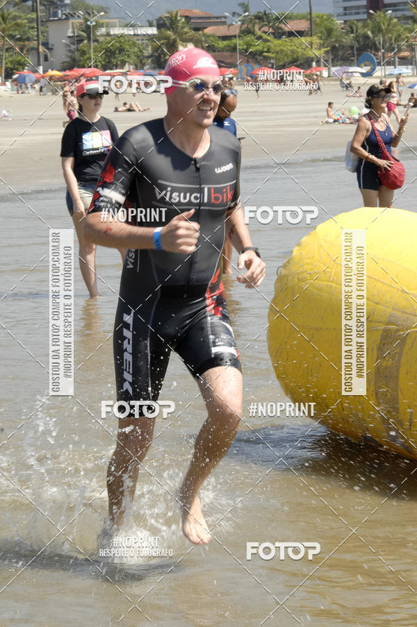 Achetez vos photos de l'vnementBLUE SERIES TRIATHLON BERTIOGA 2019 sur Fotop