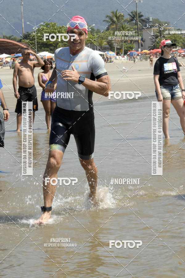 Buy your photos of the eventBLUE SERIES TRIATHLON BERTIOGA 2019 on Fotop