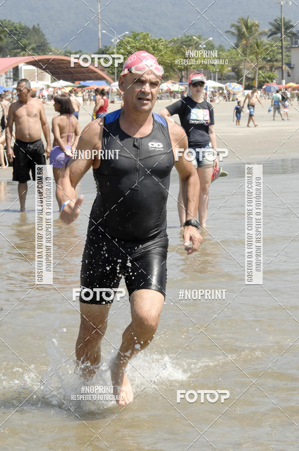 Buy your photos of the eventBLUE SERIES TRIATHLON BERTIOGA 2019 on Fotop